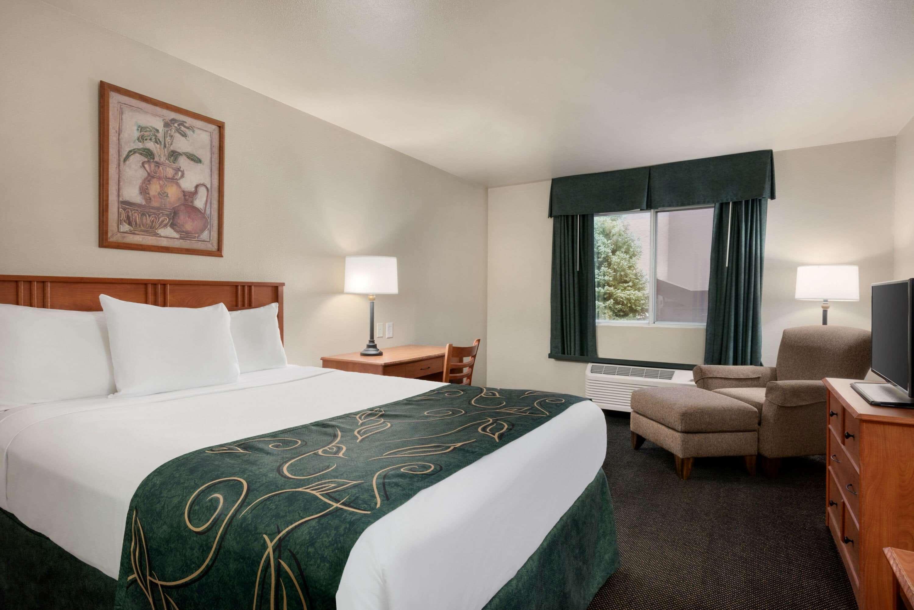 Travelodge By Wyndham Clinton Valley West Court Ngoại thất bức ảnh