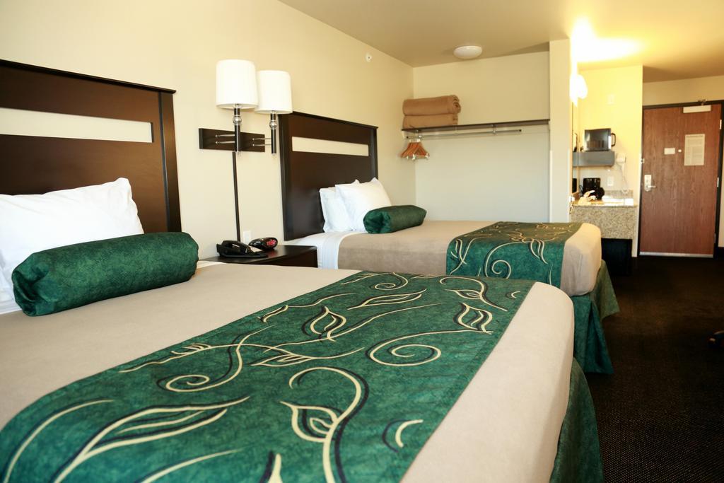 Travelodge By Wyndham Clinton Valley West Court Ngoại thất bức ảnh